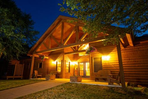 The Rockwell Lake Lodge - image 5