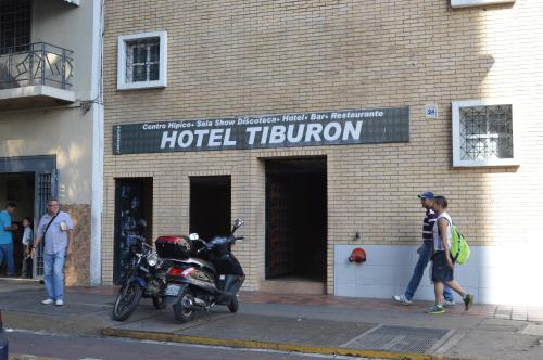 Entrance, Hotel Tiburon near Crema Paraiso