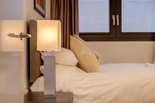Cleyro Serviced Apartments - Finzels Reach - image 12