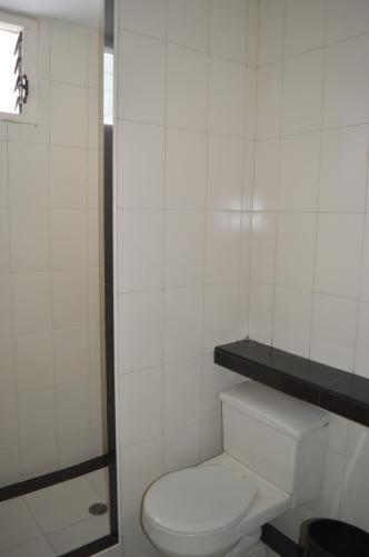 Bathroom, Hotel Tiburon near Crema Paraiso