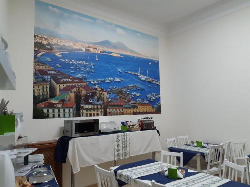 B&B Foria 210, Naples