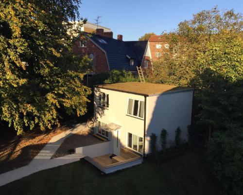 Villa with Garden View