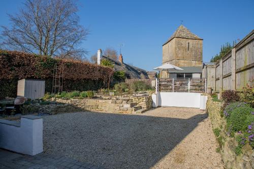 The Cottage and The Nook - image 10