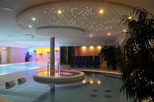 Spa, Garden Hotel Wellness es Konferencia in Szolnok