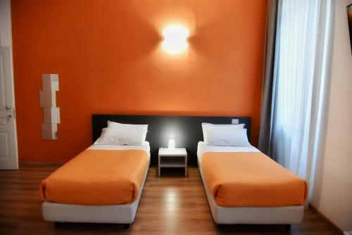 Standard Triple Room image 9