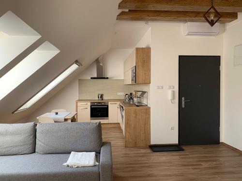  New Design Apartment, Ferienwohnung in Pécs