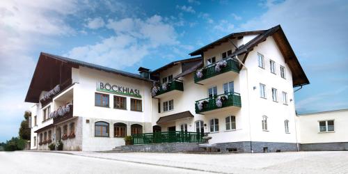 Hotel-Gasthof Beim Böckhiasl in Neukirchen an der Vöckla, Österreich
