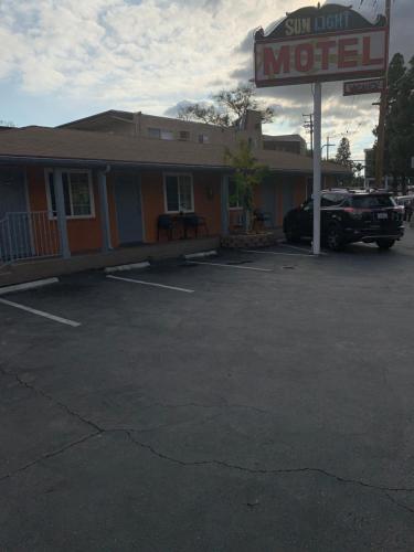 SunLight Motel Long Beach - image 4