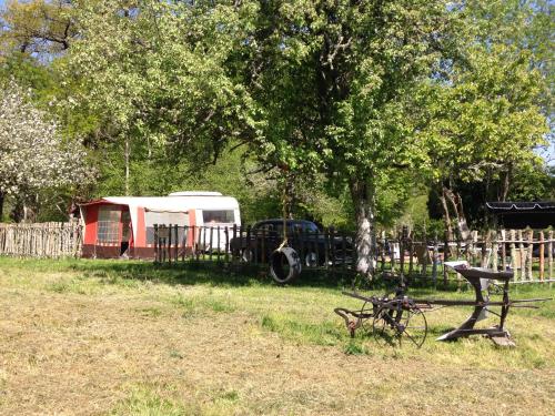 ทัศนียภาพภายนอกโรงแรม, Voyage Spatio-Temporel in แซงต์ เนกแตร์