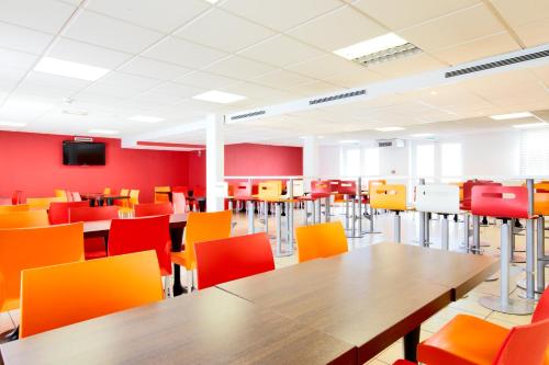Premiere Classe Roissy CDG - Paris Nord 2 - Parc des Expositions - image 11