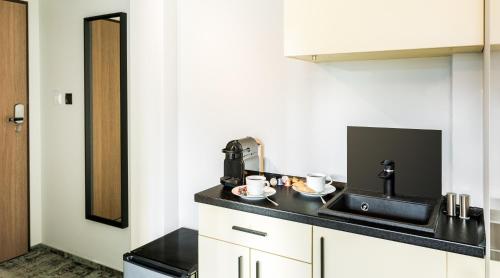 Camera Apartments 5
