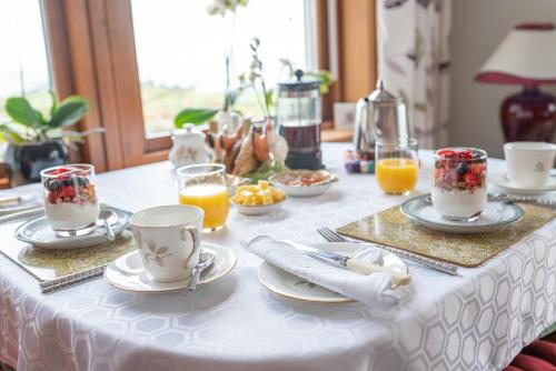 บริการและสิ่งอำนวยความสะดวก, BallyCairn House in เบลย์เกลลี่