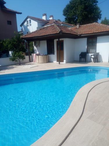  küçük ev, Ferienwohnung in Muğla