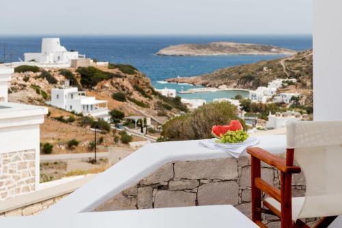 Kimolos Houses