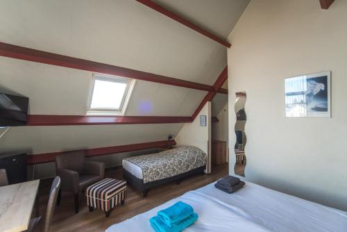 Triple Room image 2