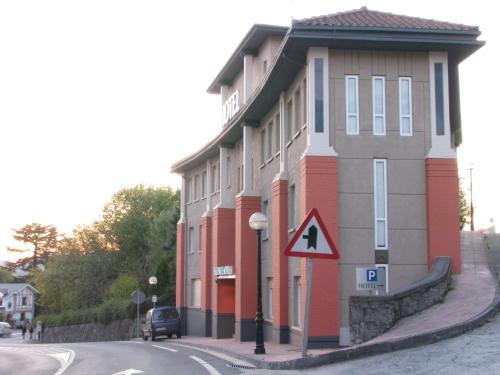 ทัศนียภาพ, Hotel Elizalde in อิรูน