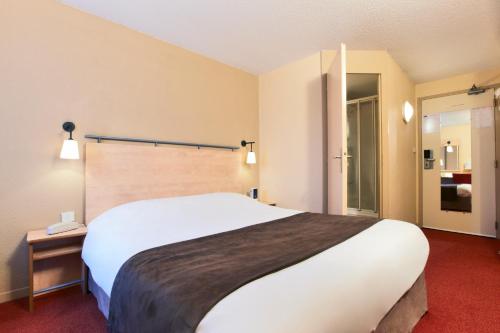 1 queen bed