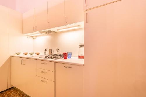 Fenice Backstage over Canal - image 2