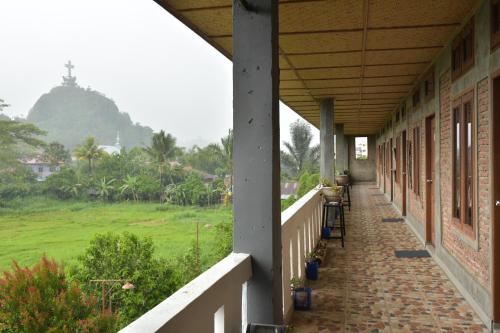 Exterior view, PIAS POPPIES HOTEL in Rantepao