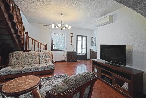 VECCHIA FAVOLA HOUSE