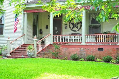 Hardeman House Bed and Breakfast