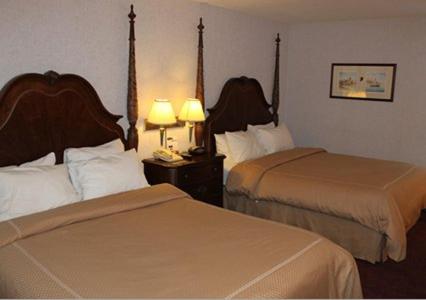 Crown Choice Inn & Suites Lakeview and Waterpark