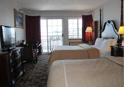 Crown Choice Inn & Suites Lakeview and Waterpark in Mackinaw City (MI)