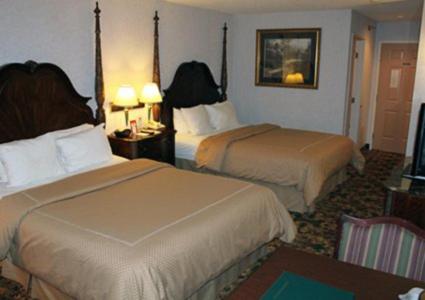 2 bedrooms, 4 beds