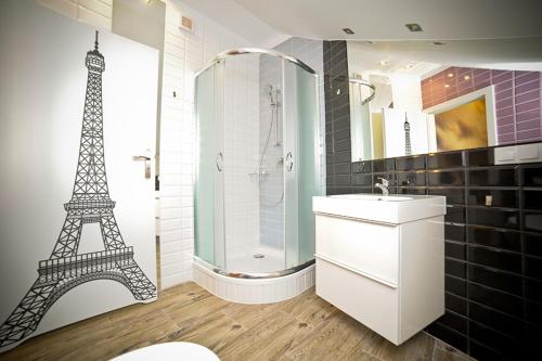World Hostel - Old Town - Photo 5