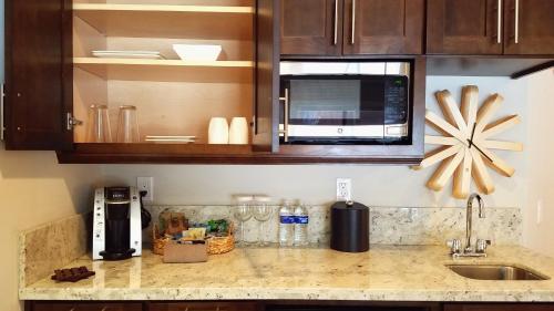 The Deerfield Lodge at Heavenly - image 4