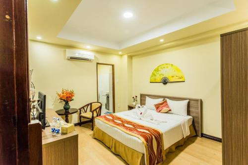 room detail thumbnail 1