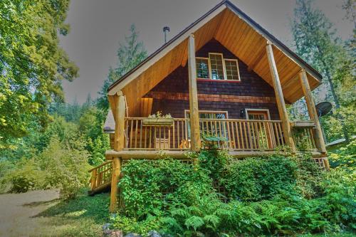 Viesnīcas āriene, Wedgwood Manor and Glamping Retreat in Kraufordbeja (BC)