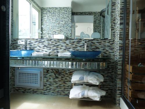 Riad Le Perroquet Bleu Suites & Spa Room Type - Deluxe Suite with Terrace 
