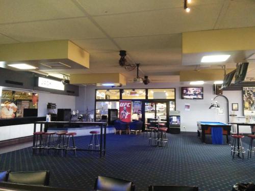 Overlander Hotel