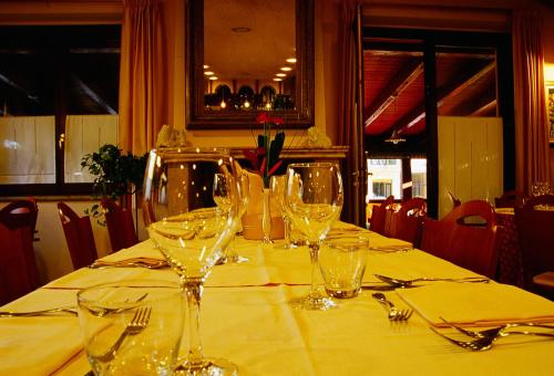 Hotel Ristorante Montenerone Il Poeta - 레스토랑