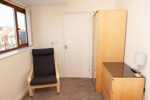 Spacious Studio Apartment, , Bristol