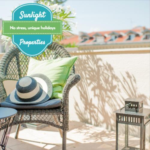 Sunlight Properties - L'Artiste - Old Town - By sea - main image