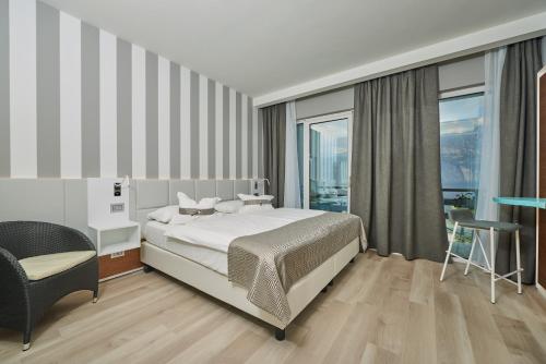 Hotel Castello Lake Front - main image