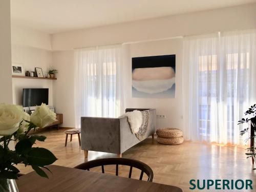 Sunkissed Rooftop Apartments 3