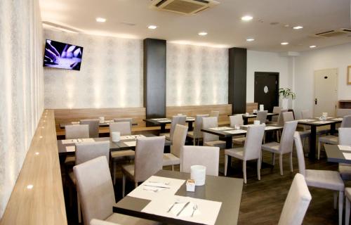 Hotel Majorca - image 8