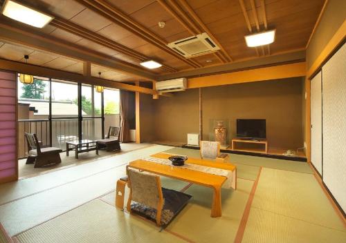 Japanese-Style Room with Open-Air Bath
