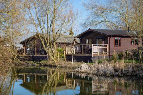 Fairwood Lakes Holiday Park