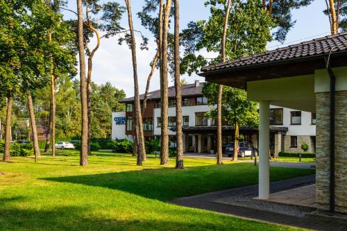 Columna Medica - Hotel - Łask