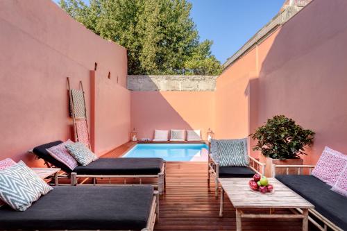 VIVA Casa da Praça with heated Pool and Terrace 1
