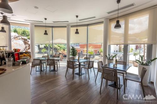 Lux Apartment Morinj - image 8