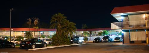 EXPRESS INN & SUITES CLEARWATER in Pinellas Park (Florida)