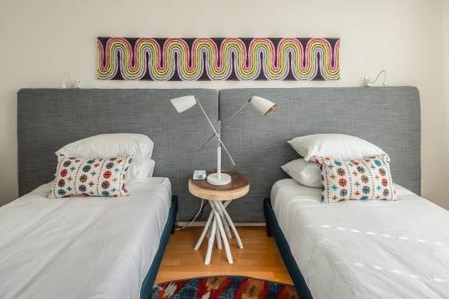 Two-Story Townhome near Old Town by WanderJaunt - main image