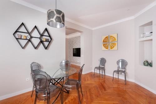 Gran via Excellent by Presidence Rentals - image 3