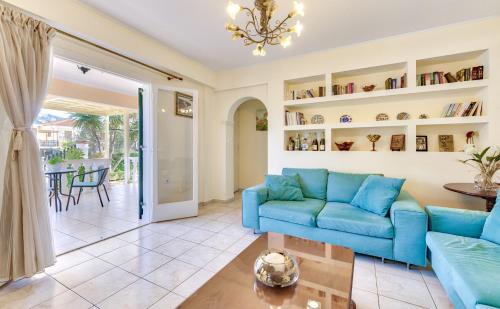  Ina Apartment in Kalamaki