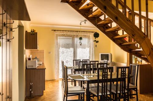 Koplietošanas atpūtas telpa ar TV, Bella Vendégház Palkonya (Bella Vendeghaz Palkonya) in Palkonya